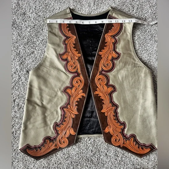 Leather Vest with Tooled Leather Design - Picture 3 of 6